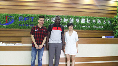 加纳老客户再次采购91香蕉视频破解版APP健身器材